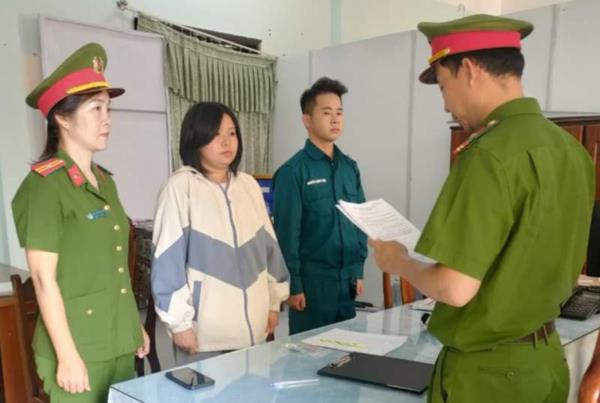 Nhân viên tín dụng và chiêu lừa đáo hạn ngân hàng