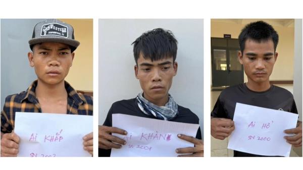 Dụ 2 thiếu nữ vào rẫy để hiếp dâm