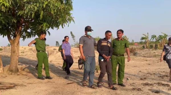 Khen thưởng lực lượng bắt nhanh đối tượng hiếp dâm, giết người