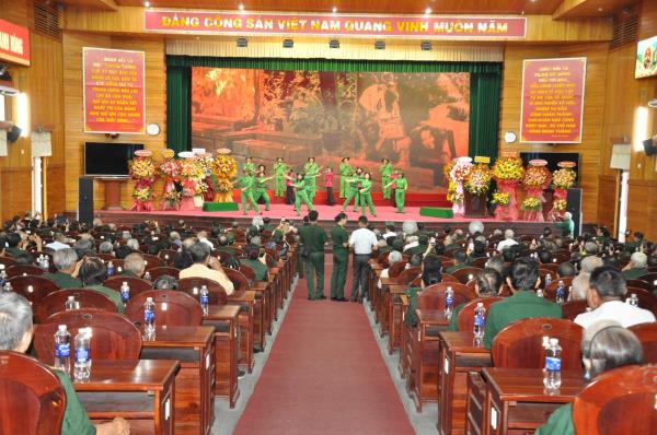 Mít-tinh kỷ niệm Ngày mở đường Hồ Chí Minh - Ngày truyền thống của Bộ đội Trường Sơn