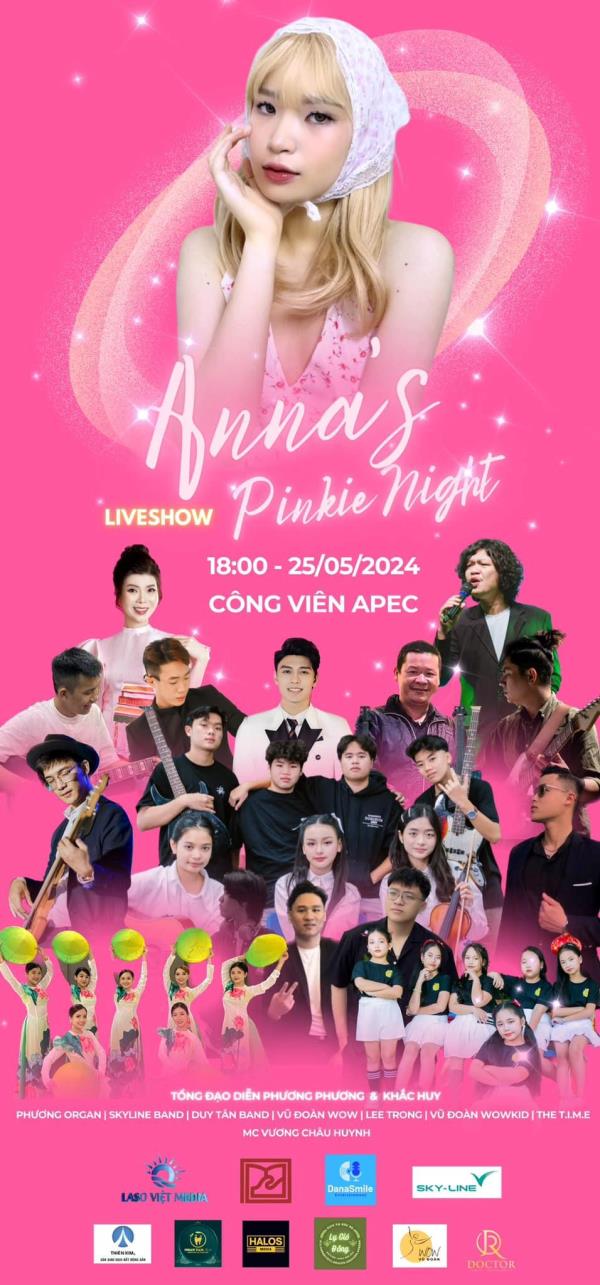 Nữ sinh viên Đà Nẵng biết 5 thứ tiếng tổ chức đêm nhạc, tặng xe đạp cho trẻ em khó khăn