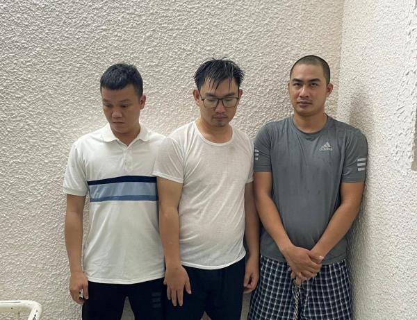 Khởi tố 2 giám đốc làm giả, sử dụng tài liệu giả của cơ quan, tổ chức