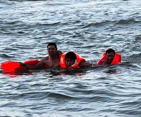 Công an viên kể lại giây phút cứu 3 học sinh đuối nước