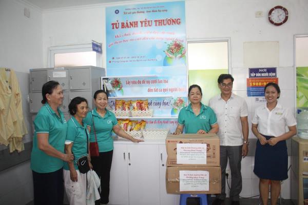 Trao quà cho bệnh nhân nghèo, có hoàn cảnh khó khăn tại 3 bệnh viện lớn của Đà Nẵng