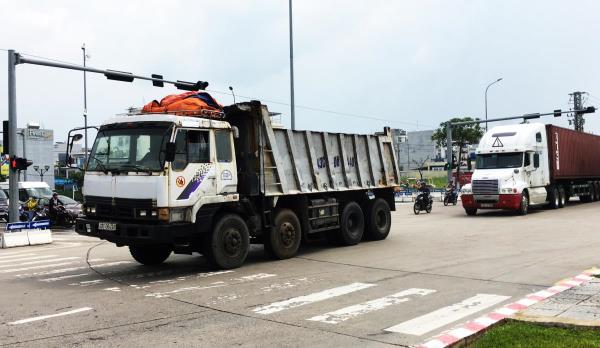 Những loại xe tải nào bị cấm lưu thông để góp phần đảm bảo ATGT trong Kỳ thi tuyển sinh vào lớp 10 THPT năm học 2024-2025