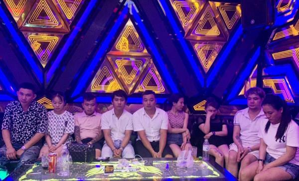 Bị tóm tại trận