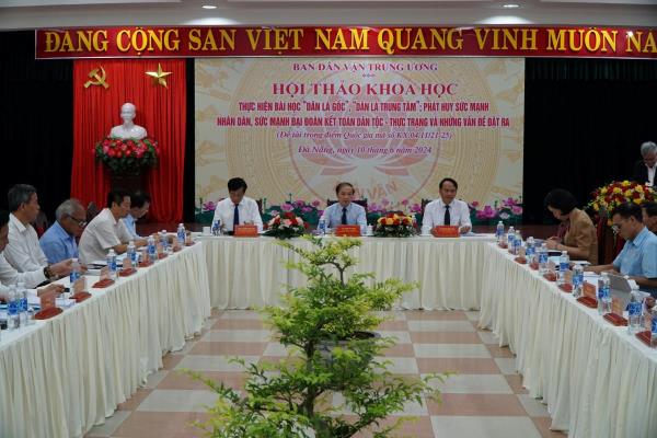Nhân dân luôn được đặt ở vị trí trung tâm, vai trò chủ thể của mọi chiến lược phát triển đất nước
