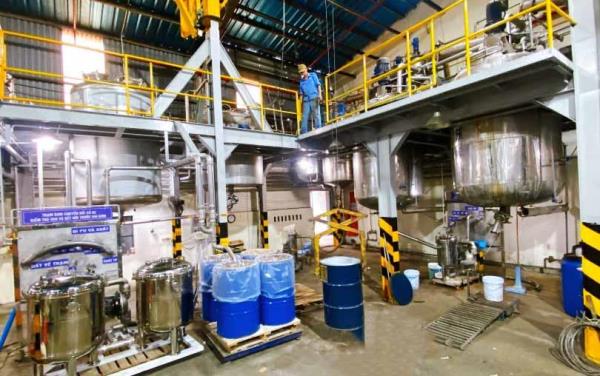 Tiếp tục cho doanh nghiệp vay vốn ưu đãi để phát triển sản xuất kinh doanh