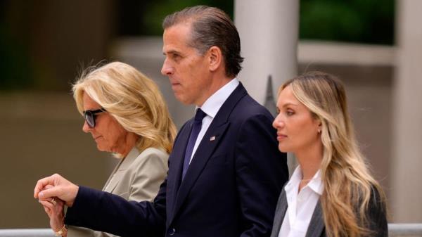 Con trai của Tổng thống Joe Biden bị kết án về 3 tội danh