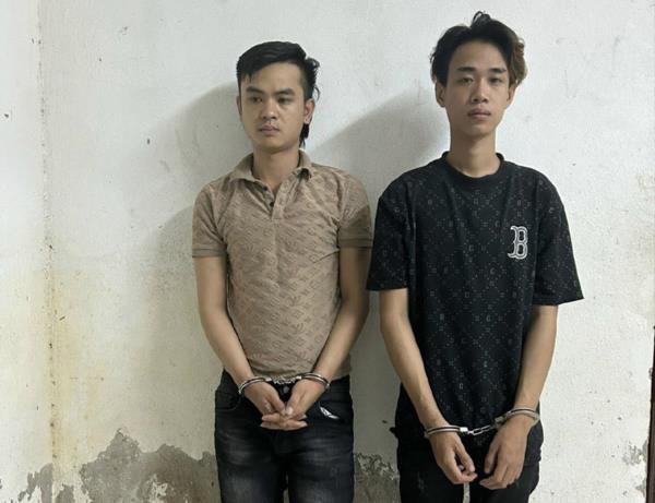 Hốt trọn ổ