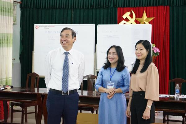 Chủ tịch UBND thành phố Lê Trung Chinh kiểm tra một số điểm thi tốt nghiệp THPT 2024