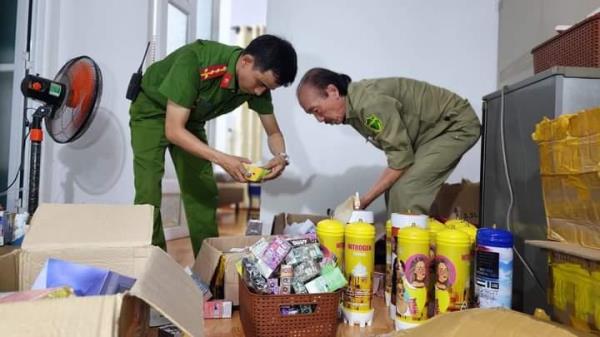 Công an phường Xuân Hà phát hiện vụ tàng trữ, mua bán khí cười, thuốc lá điện tử với số lượng lớn