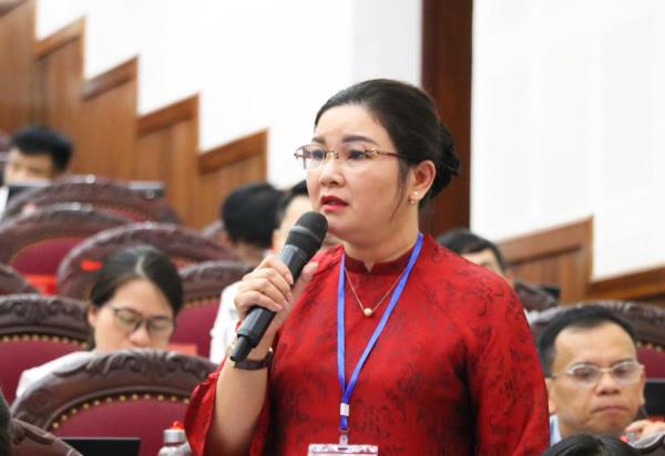 Nghệ An: Nhân lực ngành y tế đã thiếu trầm trọng, khó tuyển dụng lại còn giảm biên chế