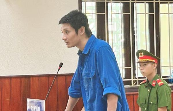 Kéo đồng bọn đi đâm người