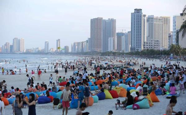 Dư âm DIFF chưa dứt, du khách hào hứng với lễ hội Tận hưởng Đà Nẵng