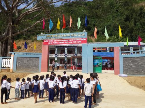 Nghịch lý thừa và thiếu