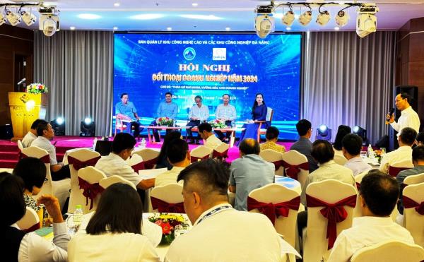 Tạo thuận lợi cho doanh nghiệp sản xuất kinh doanh và chăm lo cho người lao động