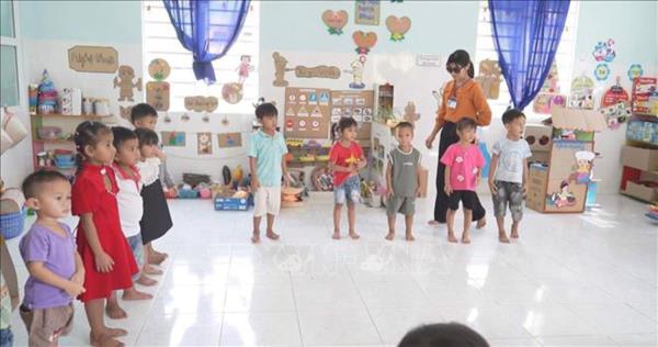 Quảng Ngãi tìm phương án phù hợp giải quyết tình trạng thiếu giáo viên
