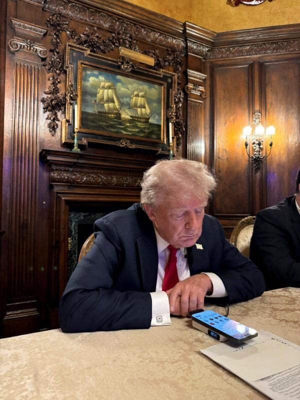 Ông Trump trả lời phỏng vấn của tỷ phú Elon Musk