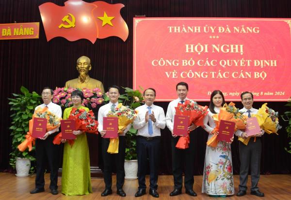 Thành phố Đà Nẵng công bố Quyết định điều động, bổ nhiệm nhiều cán bộ chủ chốt