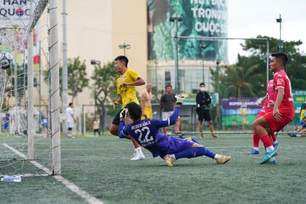 Kịch tính đến phút cuối, xác định 2 cặp đấu bán kết