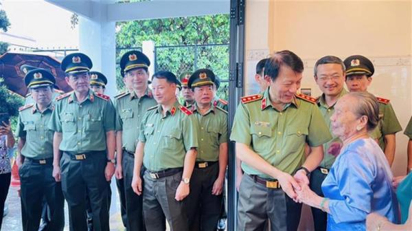 Lực lượng CAND đã viết tiếp trang sử vẻ vang của mình bằng những chiến công chói lọi
