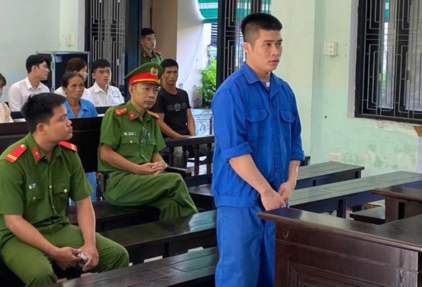 Xảy ra án giết người vì vợ ngồi kém duyên với bạn nhậu