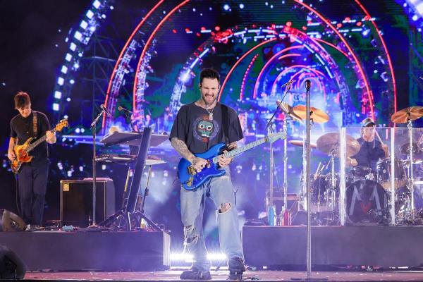 Chuyên gia: 8Wonder đang là đường hai chiều kết nối âm nhạc Việt Nam với thế giới