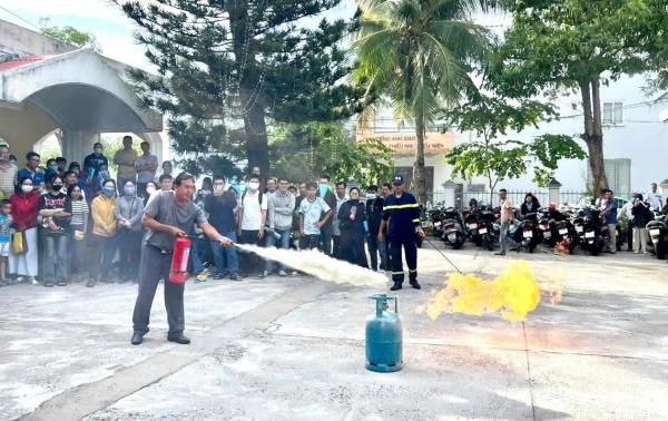 Huấn luyện nghiệp vụ về PCCC cho 400 người đứng đầu cơ sở, lực lượng PCCC cơ sở