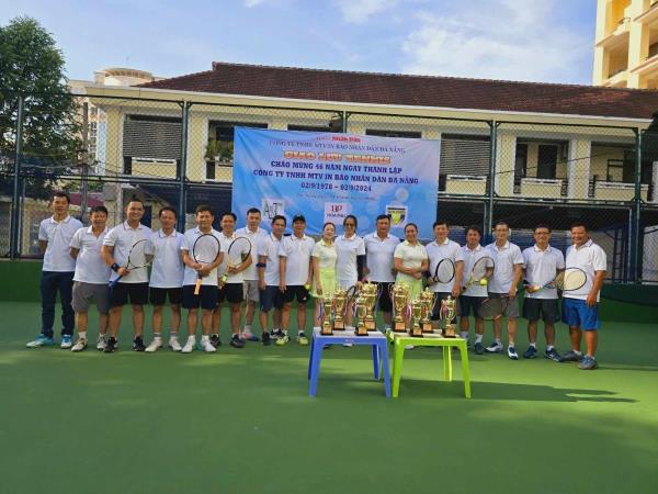 Giải quần vợt chào mừng kỷ niệm 46 năm Ngày thành lập Công ty TNHH MTV In Báo Nhân Dân thành công tốt đẹp