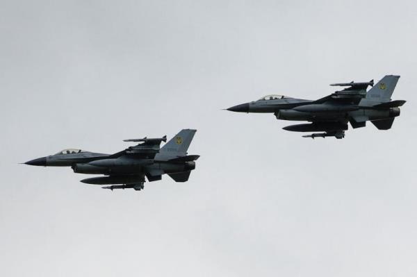 Chiến đấu cơ F-16 chính thức hoạt động trên bầu trời Ukraine