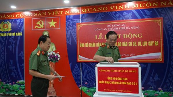 Công an TP Đà Nẵng quyên góp 1,8 tỷ đồng hỗ trợ đồng bào các tỉnh phía Bắc bị thiệt hại do bão số 3