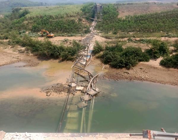 Ẩn họa từ những cầu treo xuống cấp