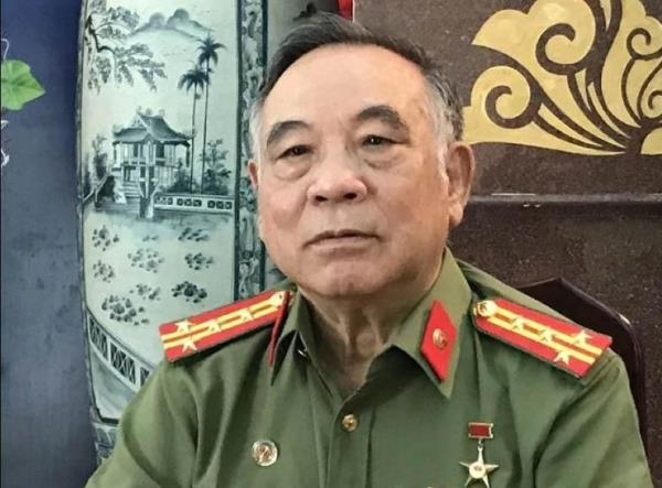 Kể chuyện Kế hoạch phản gián CM12