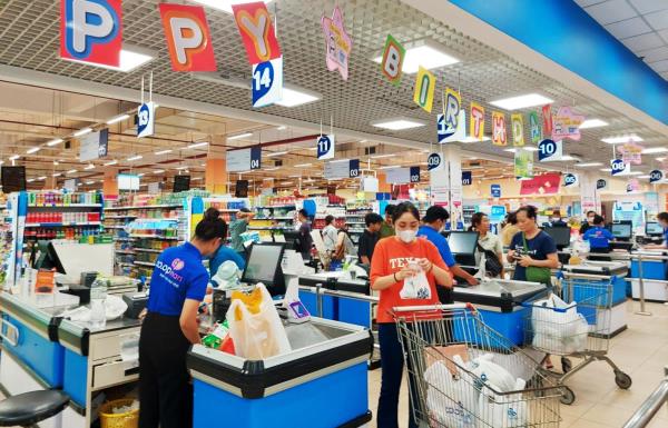 Nóng dần không khí mua sắm phục vụ Tết Ât Tỵ