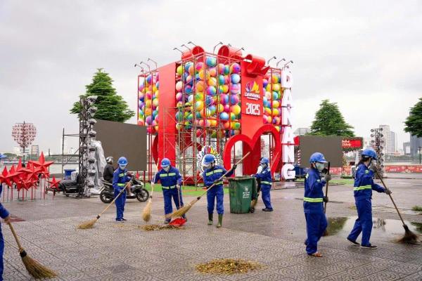 Đảm bảo vệ sinh môi trường, mỹ quan đô thị để phục vụ người dân, du khách vui Xuân, đón Tết Ất Tỵ 2025