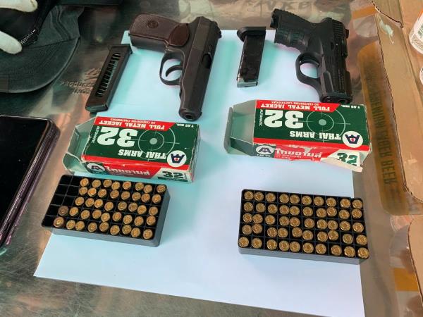 Nam thanh niên vận chuyển trái phép 2 khẩu súng ngắn và gần 100 viên đạn từ Lào về Việt Nam