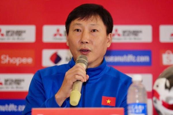 Họp báo ĐT Việt Nam: HLV Kim Sang Sik cảm ơn Xuân Son, khen Ngọc Tân như thế nào?