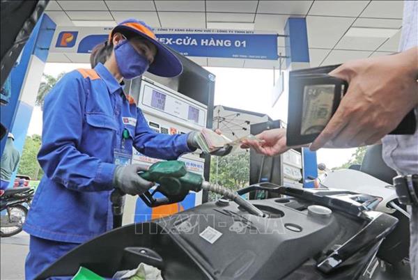 Xăng, dầu đồng loạt tăng giá lần thứ 2 liên tiếp