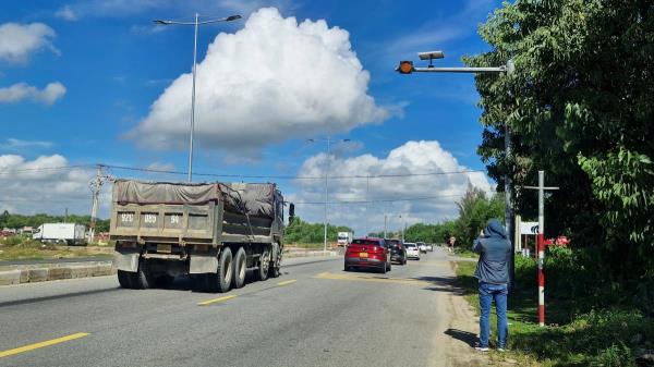 Khẩn trương có giải pháp xử lý điểm đen tai nạn trên đường Võ Chí Công