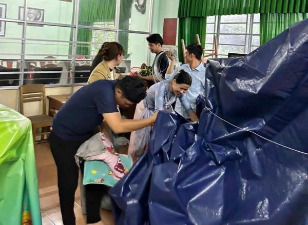 Nhiều phường, xã cho học sinh nghỉ học ngày 22-10 để ứng phó bão số 12