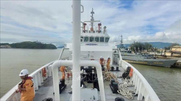 Kịp thời ứng cứu ngư dân bị đau ruột thừa cấp trên biển