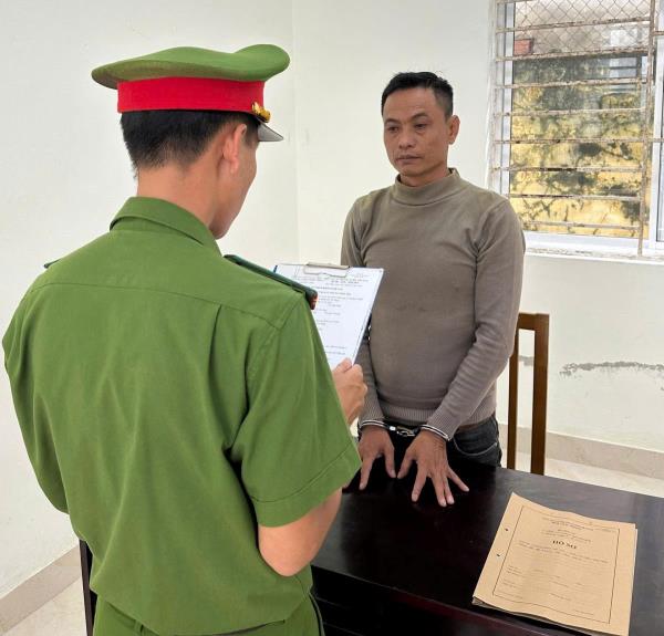 Đòi tình cũ 100 triệu đồng nếu không sẽ tung ảnh nóng