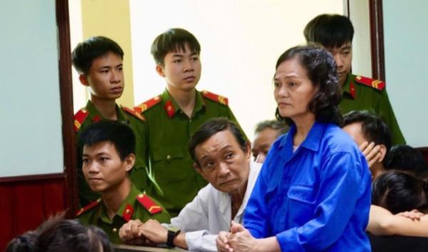 Vợ chồng lừa cùng lãnh án