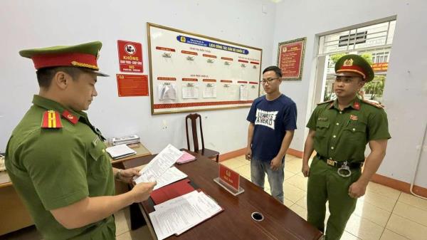 Bắt một phó phòng giao dịch ngân hàng lừa đảo 4,8 tỷ đồng