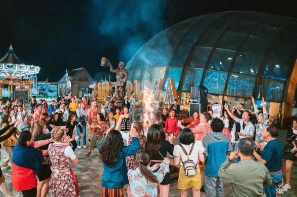 Kinh tế đêm Đà Nẵng còn thiếu một thỏi nam châm xứng tầm