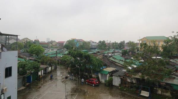 Sống bất an trong khu tập thể hơn 40 năm tuổi xuống cấp nghiêm trọng