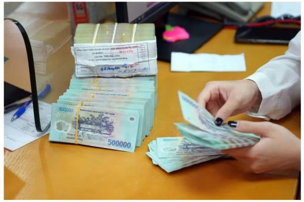 Triển khai giải pháp hỗ trợ khách hàng và khoanh nợ sau bão lũ tại miền Trung