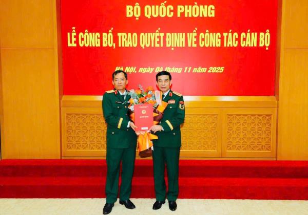 Chính ủy Quân khu 5 Lương Đình Chung được thăng quân hàm Thiếu tướng