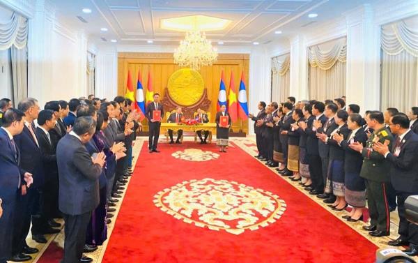 Đà Nẵng và Sê Kông (Lào) ký kết tăng cường hợp tác, phát triển công tác biên giới